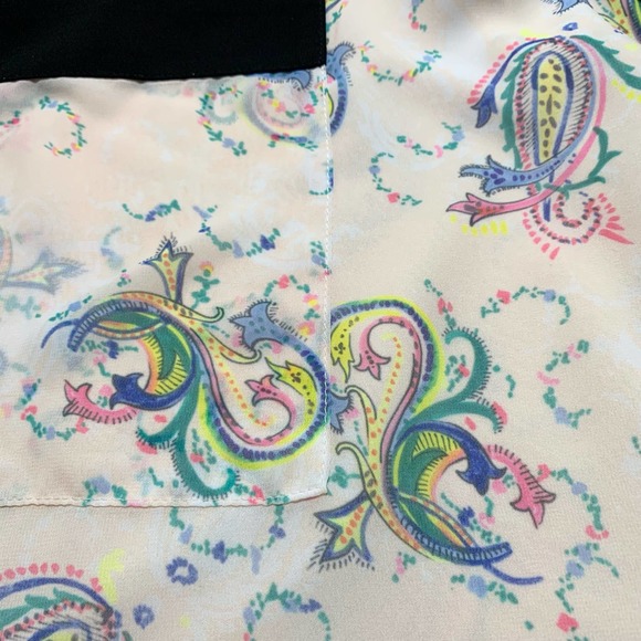 English Factory | Women | Cream Paisley Black Accent Robe | Size Medium - Picture 9 of 11